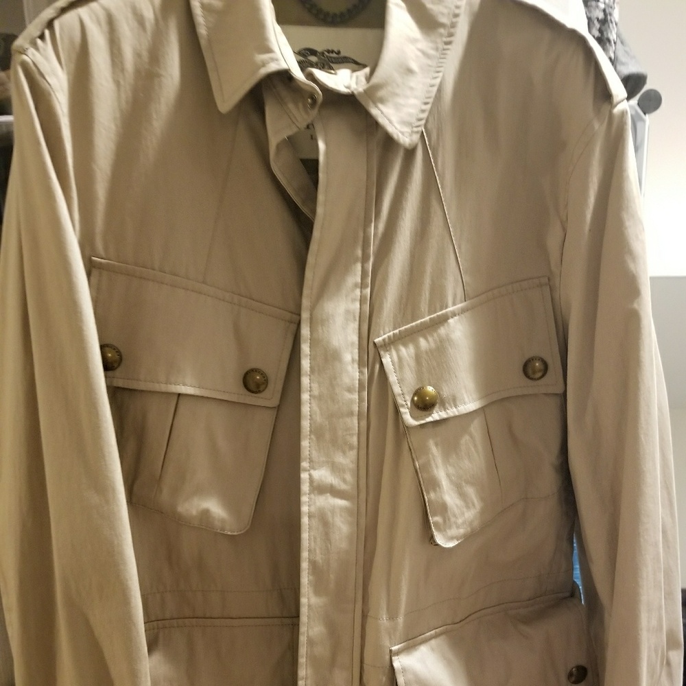 Burberry short men's safari light jacket